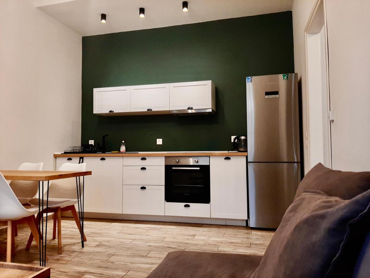 Five Brand New Boutique Apartments Central Афины Экстерьер фото